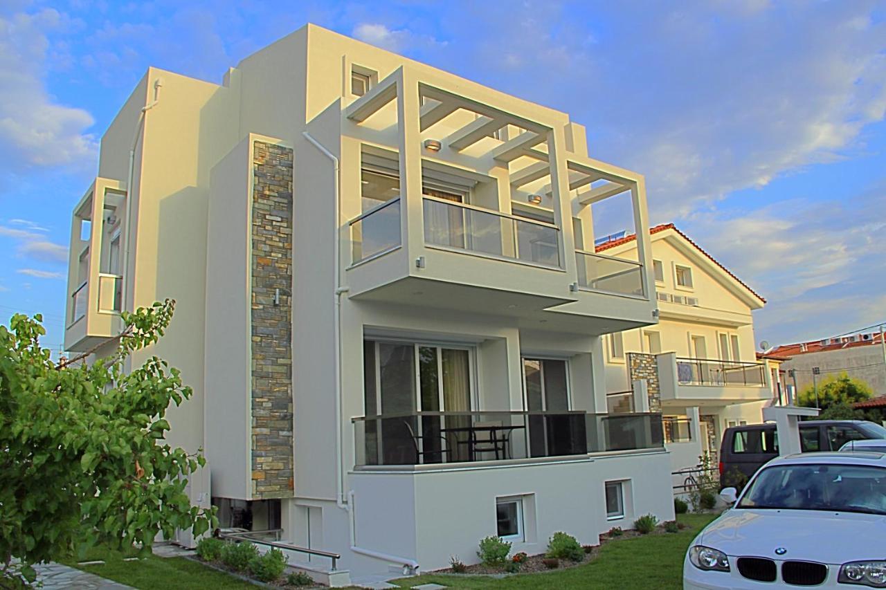 Sky Rays Luxury Apartments Nikiti  Exterior photo