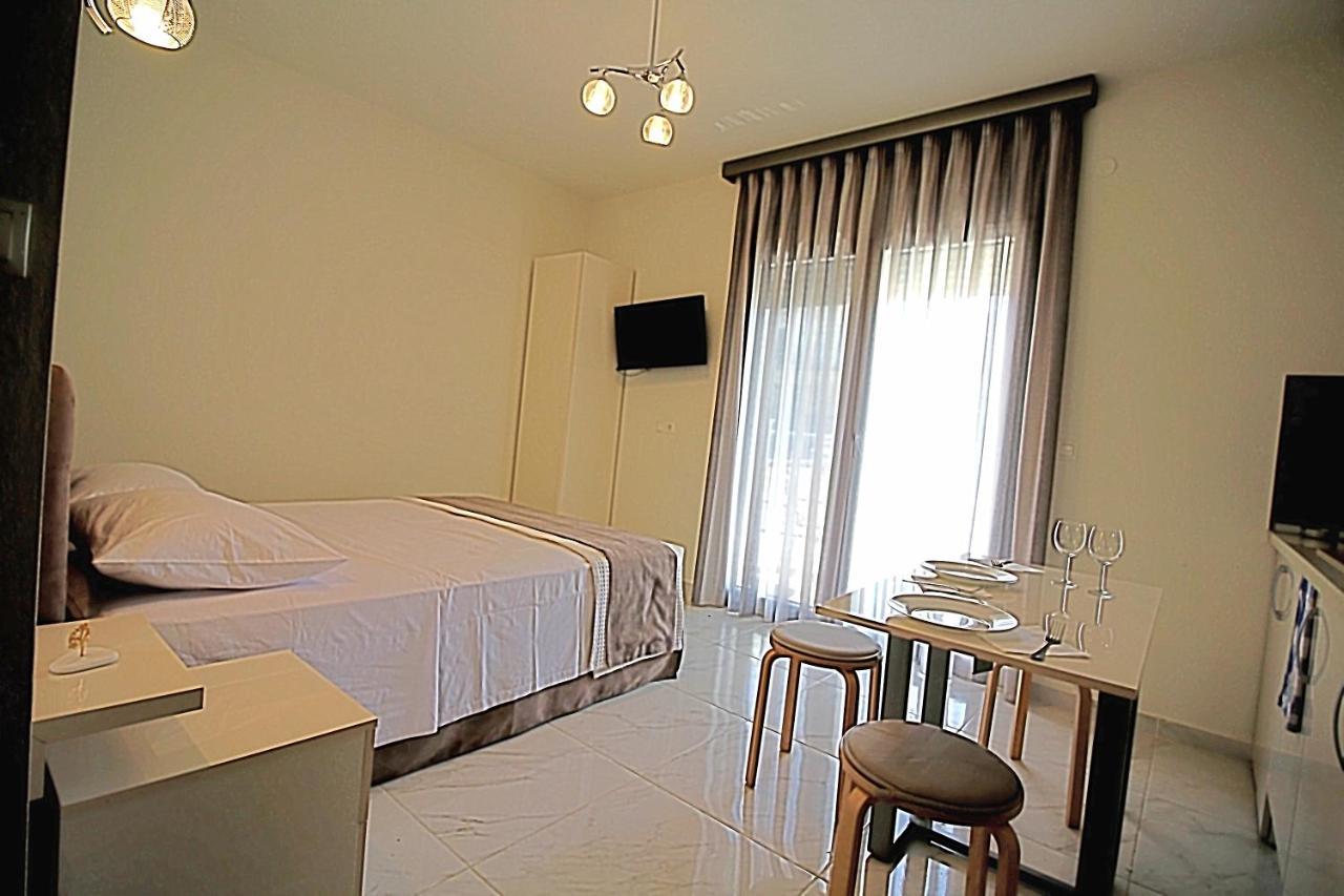 Sky Rays Luxury Apartments Nikiti  Exterior photo
